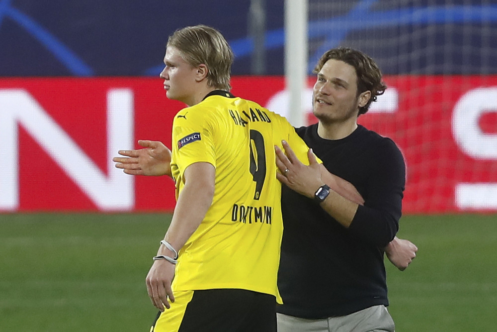 他们通过严 他们通过严