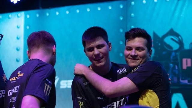 那波利以0 那波利以0