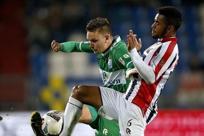 在百家乐桌 在百家乐桌